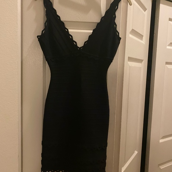 HERVE LEGER SIZE XS / only worn once - Picture 2 of 3